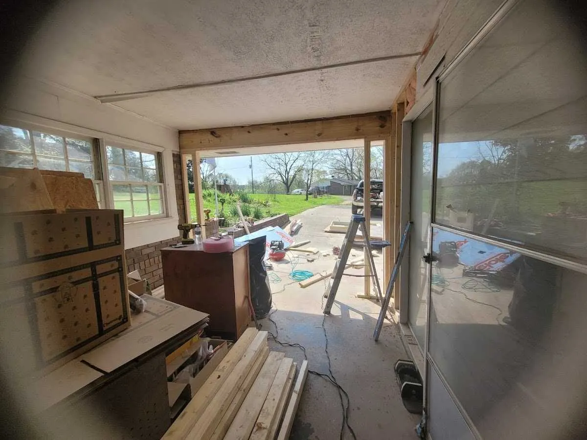 Air movers and dehumidifier for Drying & Dehumidification in Las Flores